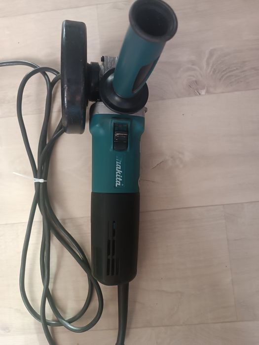 Болгарка Makita 9565H