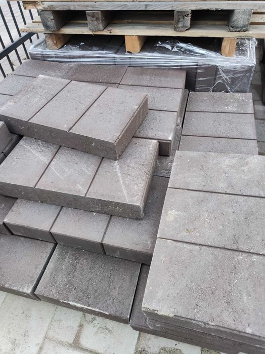 Obrzeże Mersano brąz 50x28x8 cm