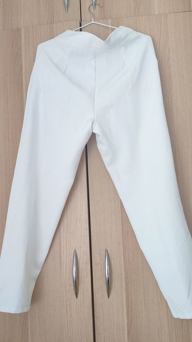 Spodnie eleganckie damskie M