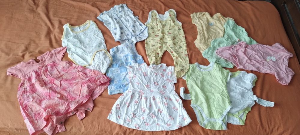 Літні речі для дівчинки 62-68 зріст, футболка на 56 см