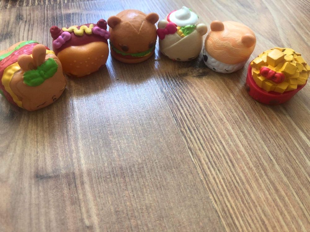 Zabawki num noms :)