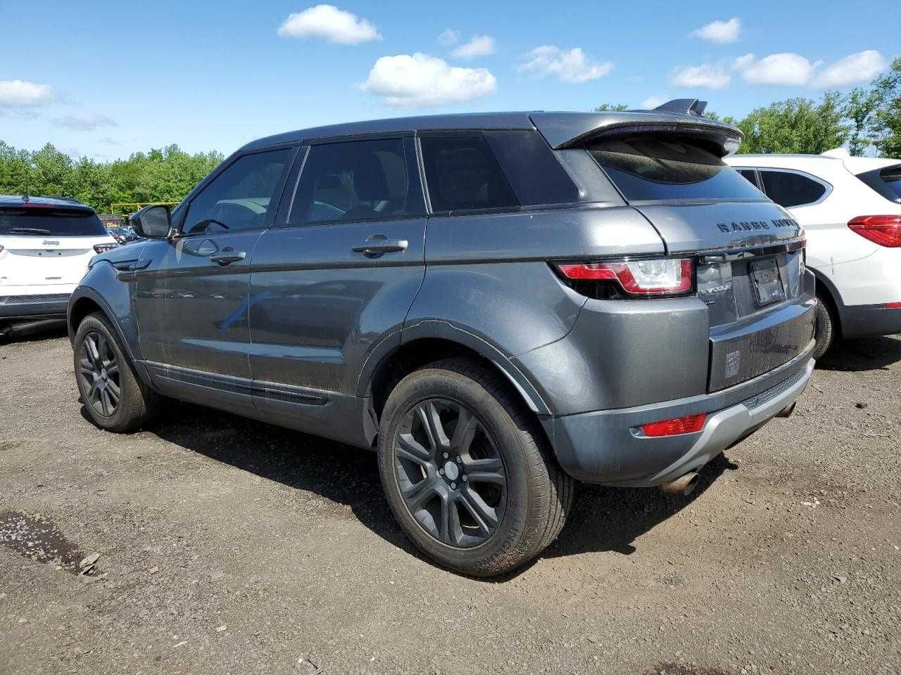 Автомобіль 2017 Land Rover Range Rover Evoque SE