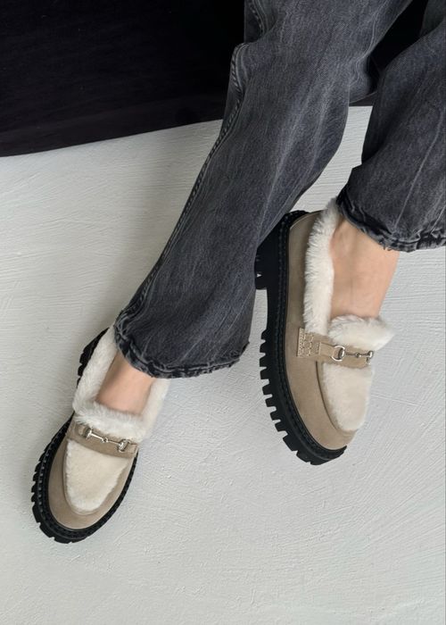 Жіночі лофери на овчині 36-23.5 см