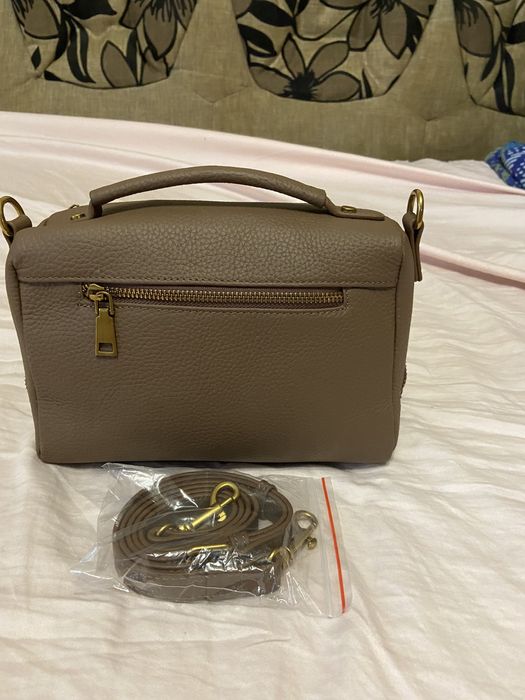 Сумка жіноча шкіряна