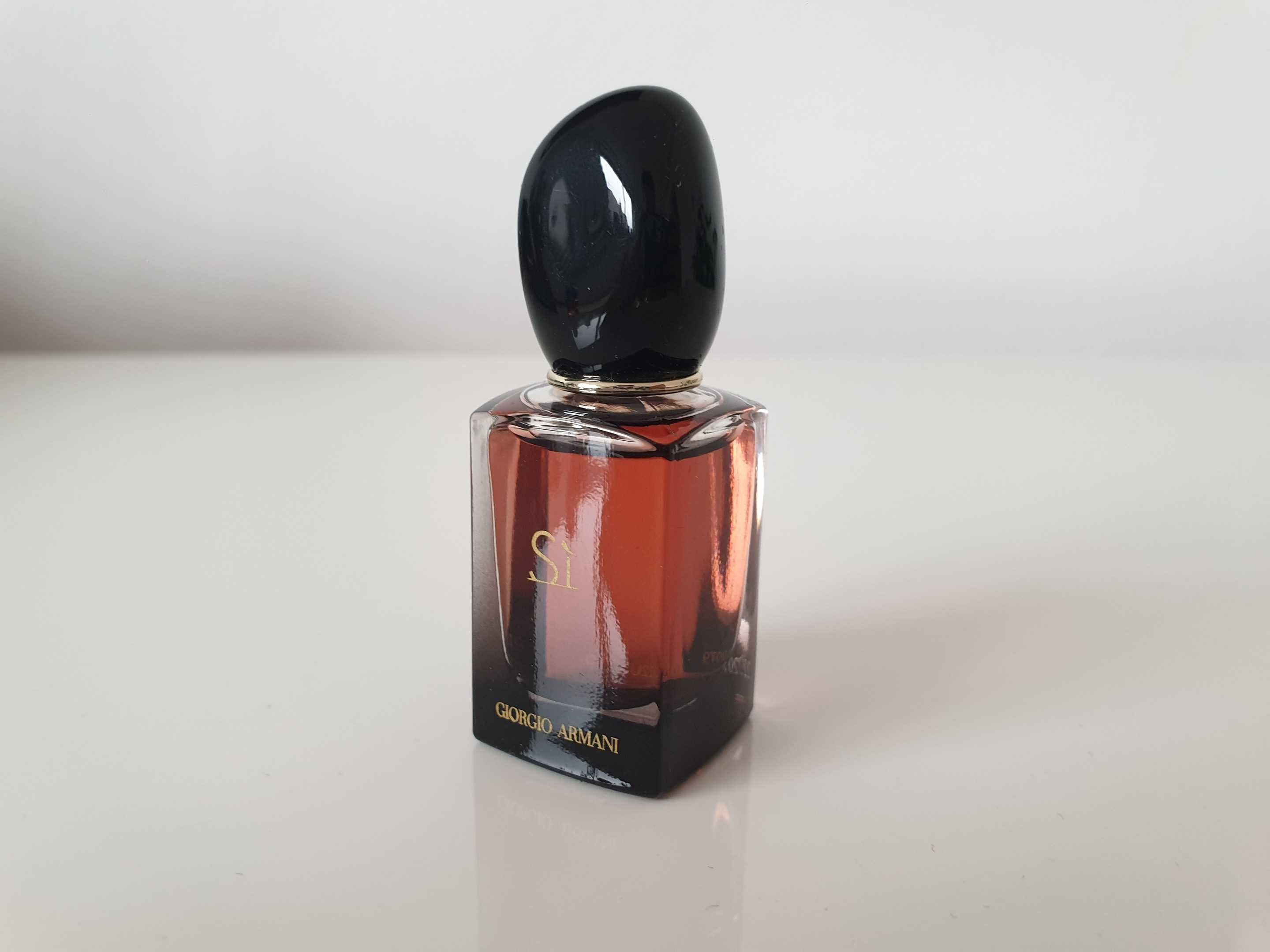 Zestaw perfum miniaturek Armani: Si Intense, Passione, My Way Intense