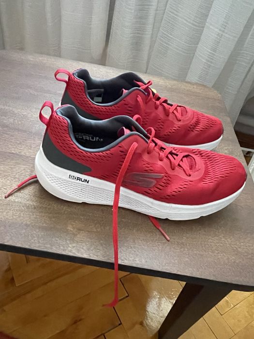 Кросівки Skechers  для бігу Go Run Elevate в гарному