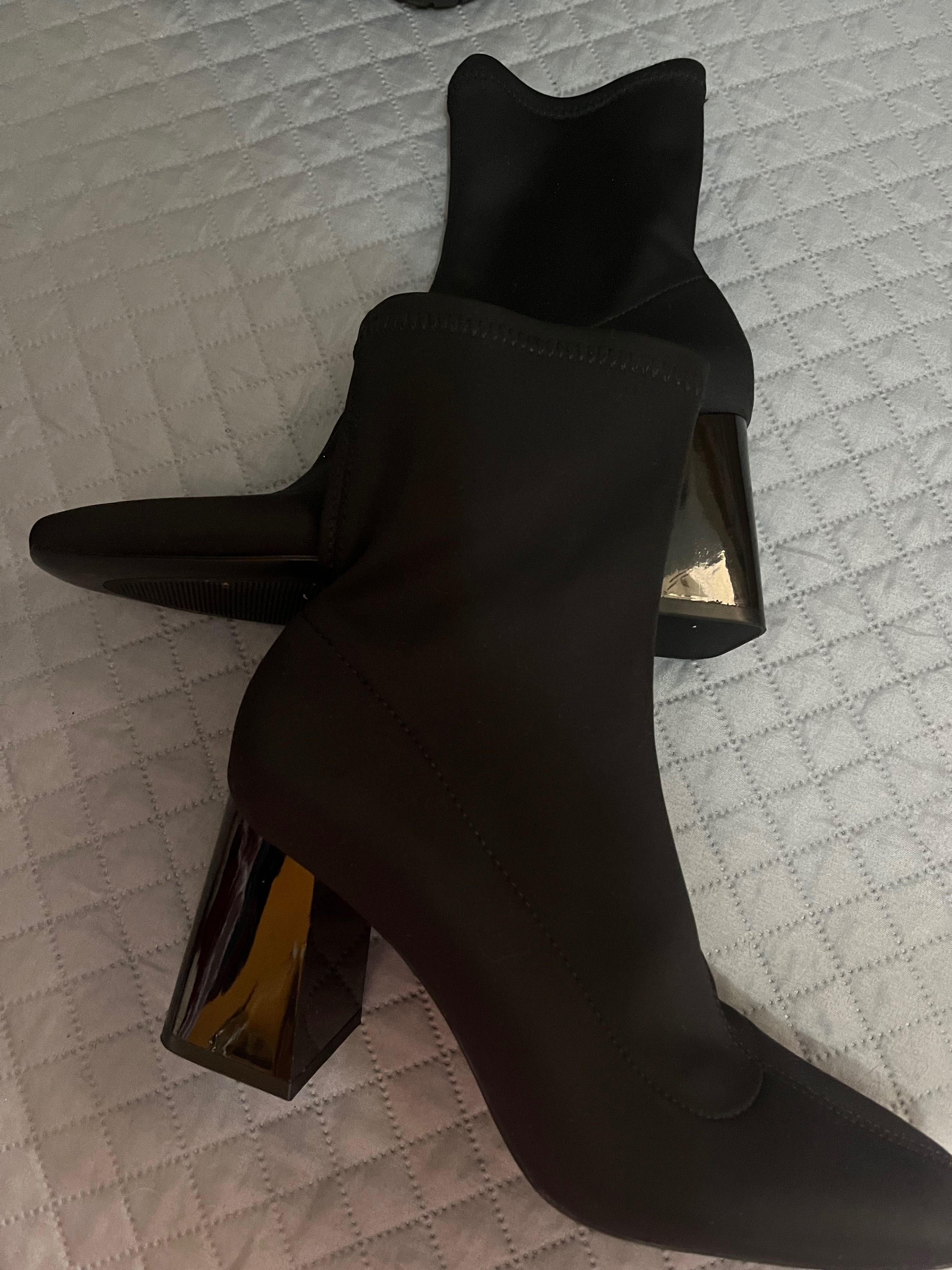 Bota feminina nova sem etiqueta
