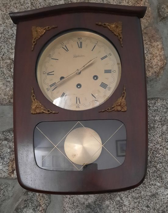 Relógio de parede Reguladora