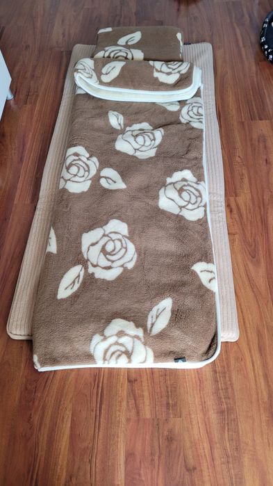 Kołdra wełniana i poduszka