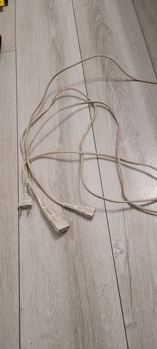 Przewód  maszyny do szycia
