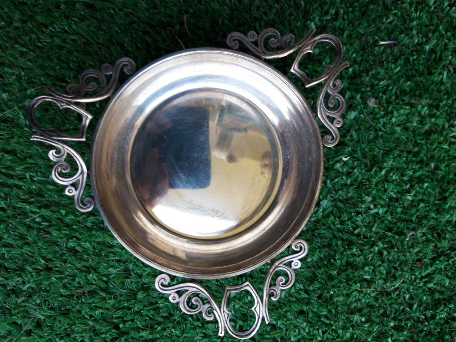 Stara Metalowa Popielniczka Zdobiona Sygnowana