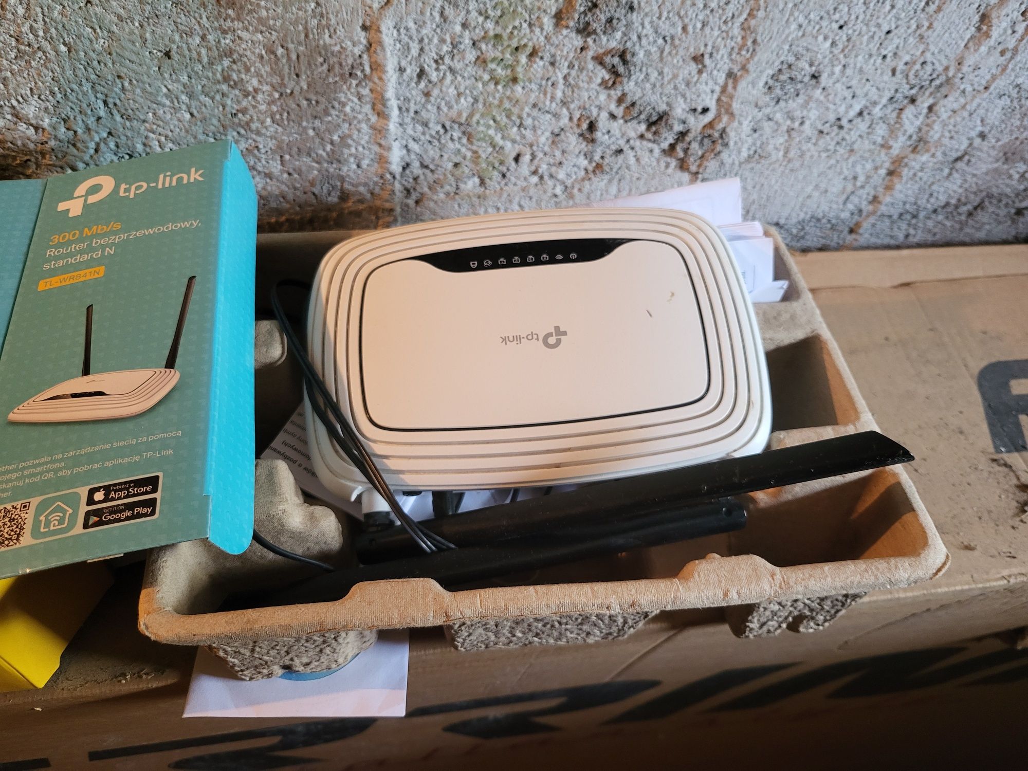 Router tp-link TL-WR841N