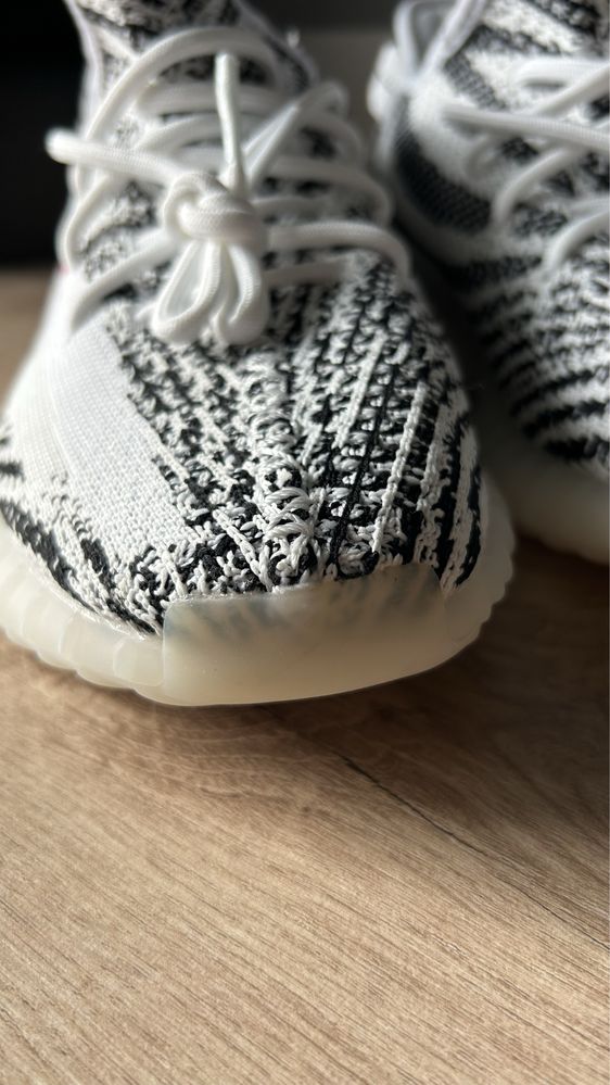 Buty Yeezy Boost 350 V2 'Zebra