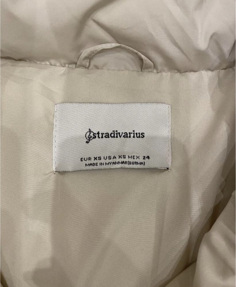 Зимова куртка Stradivarius