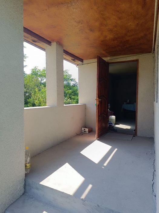 Продаж будинка в передмісті