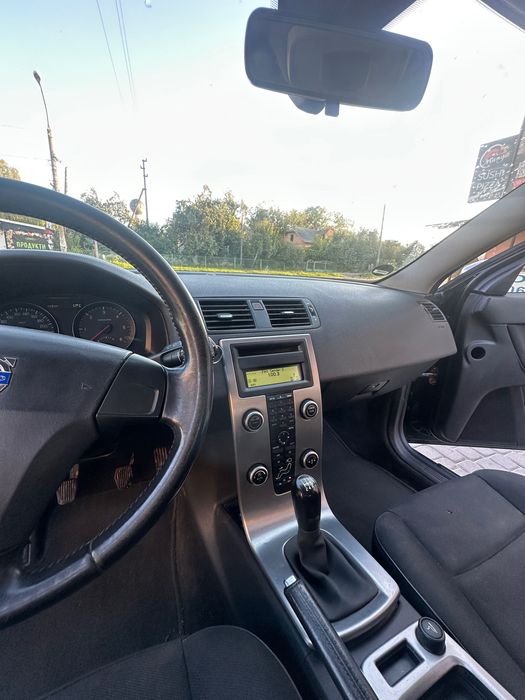 Продам машину Volvo v50 (2007)