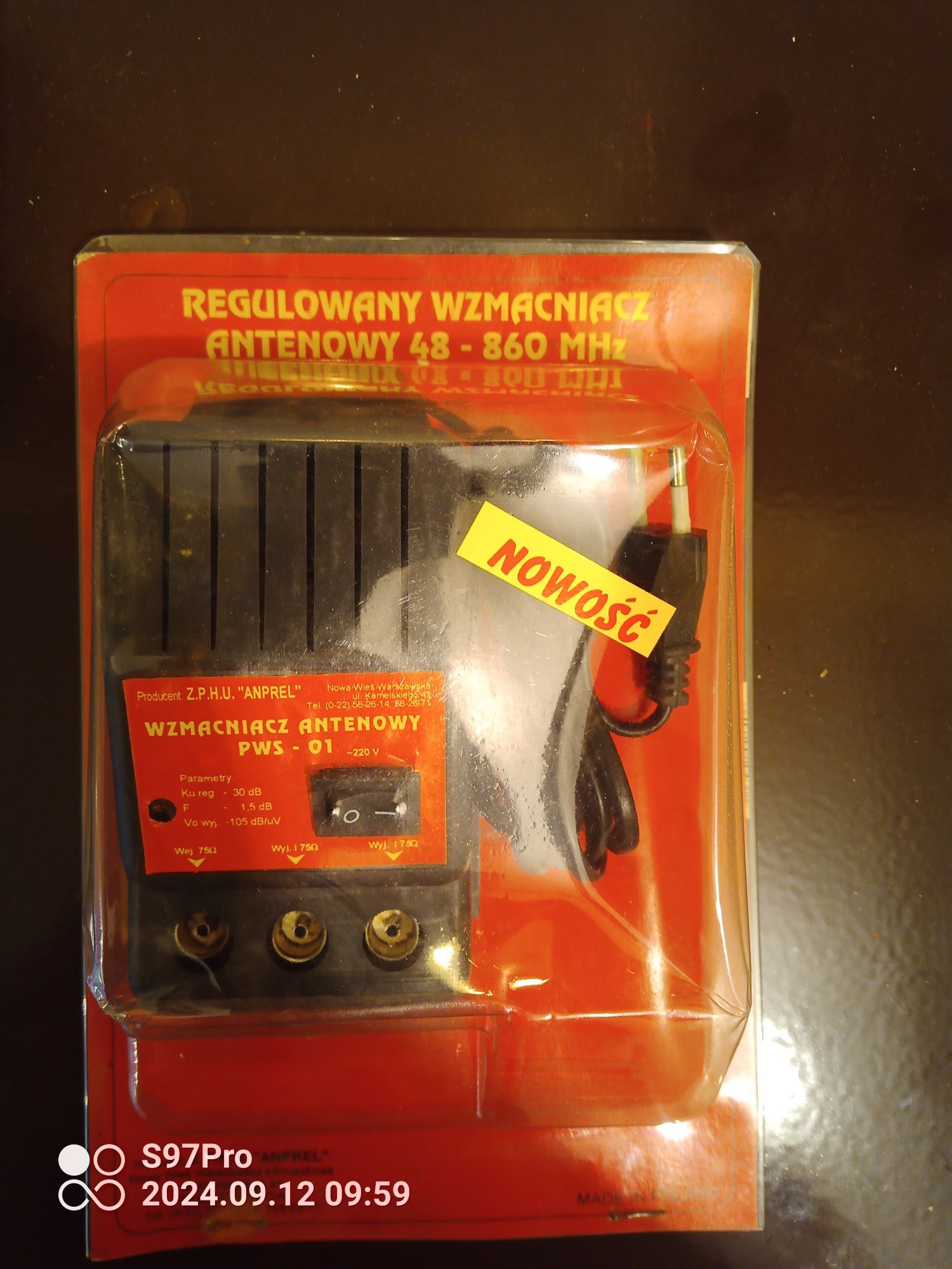 Wzmacniacz antenowy 48-860 MHz