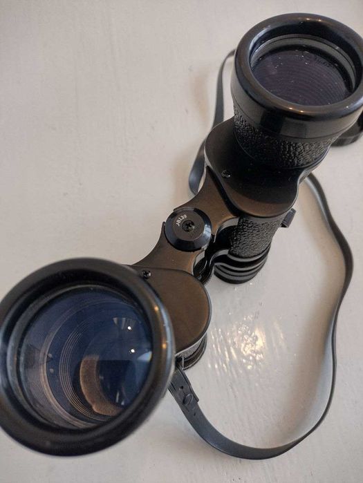 Бинокль 10х40. Висока якість, відмінний.