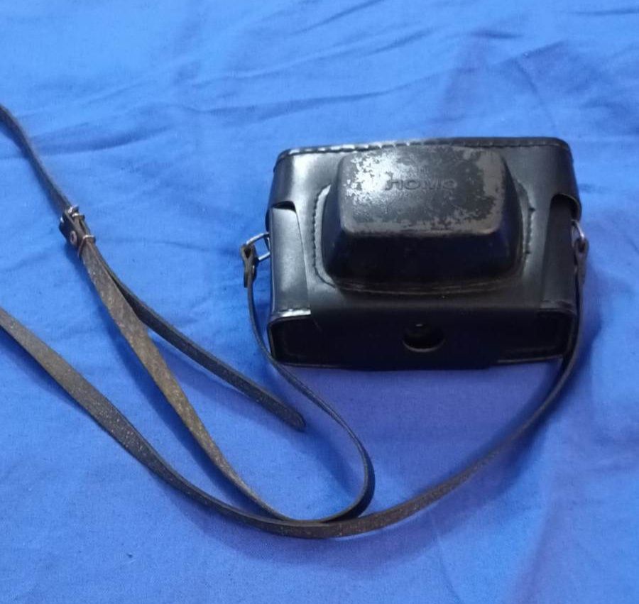 Stary aparat fotograficzny Smena Symbol z pokrowcem