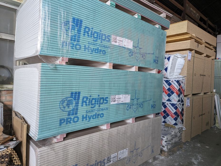 Гіпсокартон та комплектуючі.