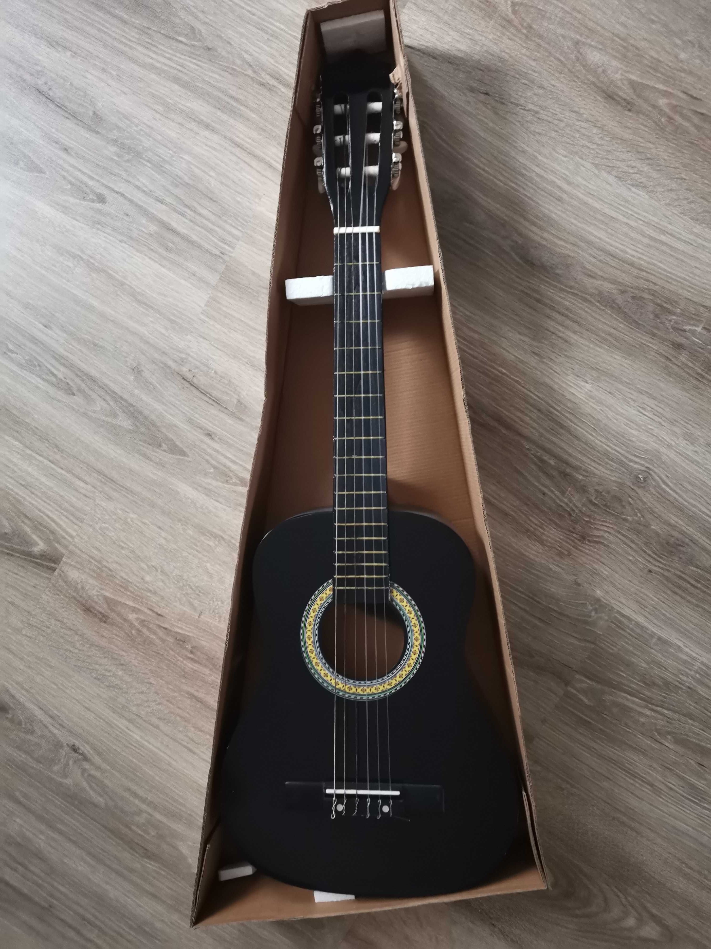Nowa gitara dla początkujących i dziecięca