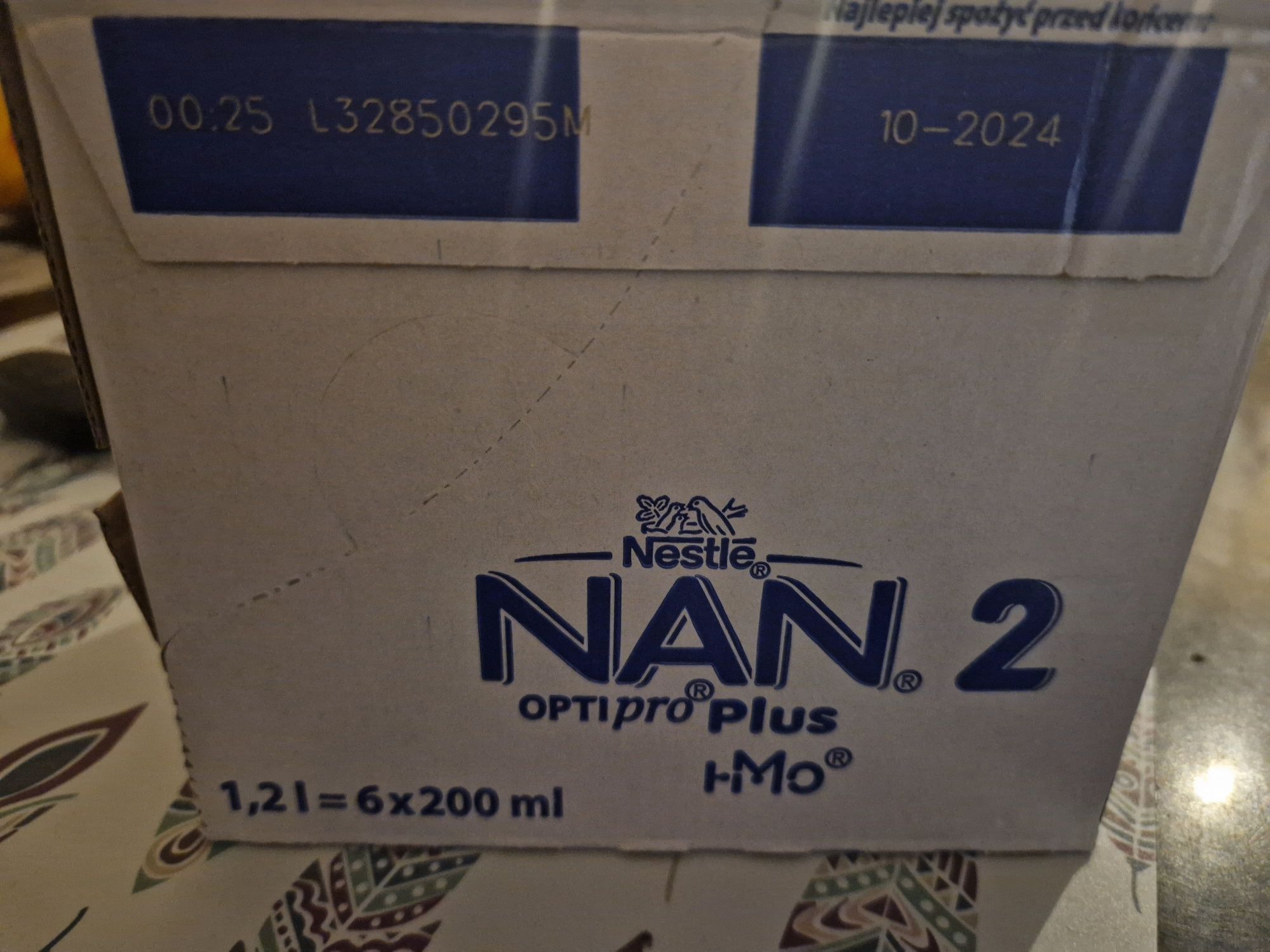 Mleko NAN 2 w plynie