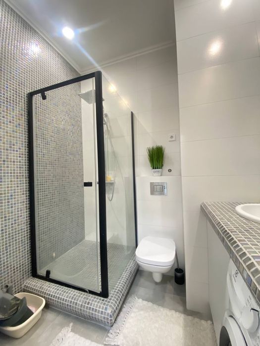 НАЙКРАЩА КВАРТИРА біля парку  в клубному будинку з котлом.