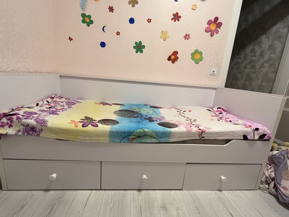 Ліжко Односпальне