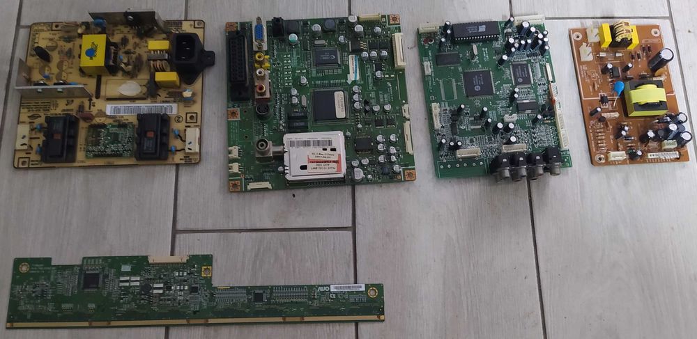 Компьютерный хлам (проц, память, платы, видеока, HDD, DVD, кулера, БП)