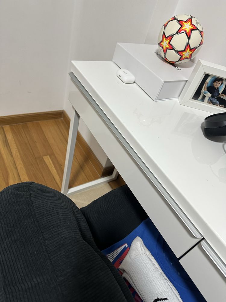 Secretaria ikea como nova