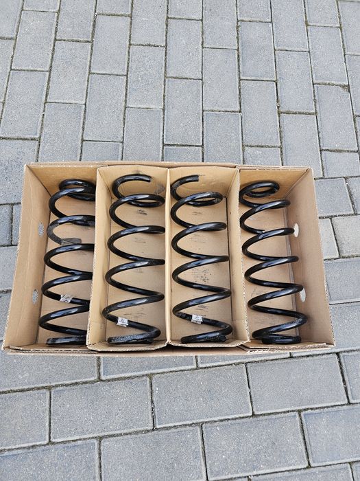 Komplet Sprężyn Audi A4 B9 Quattro 2.0TFSI oryginalne