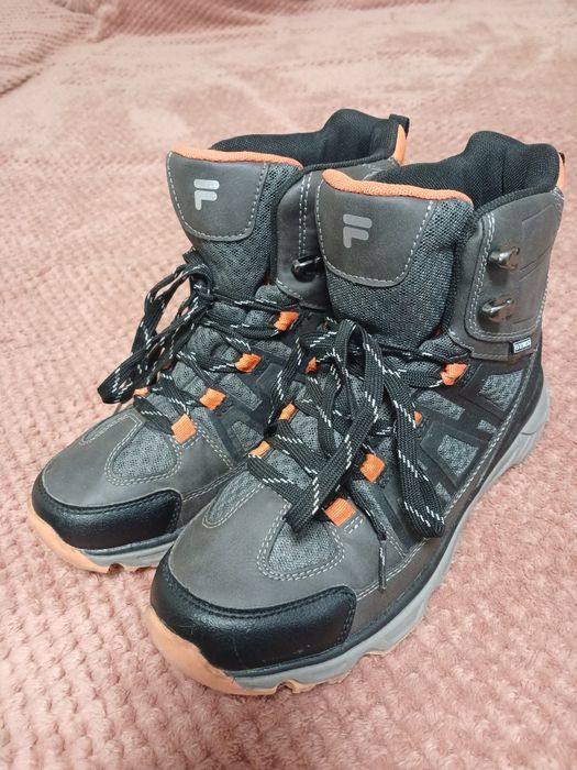 Зимові черевики 38 р.