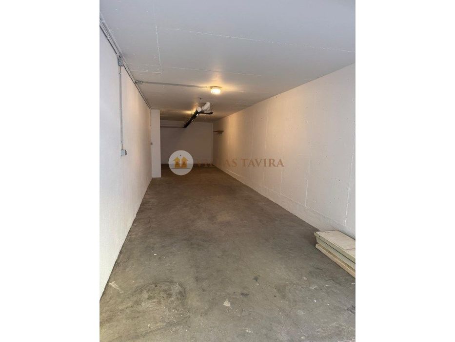 Garagem para arrendamento - Longa Duração