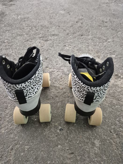 Patins de 4 rodas