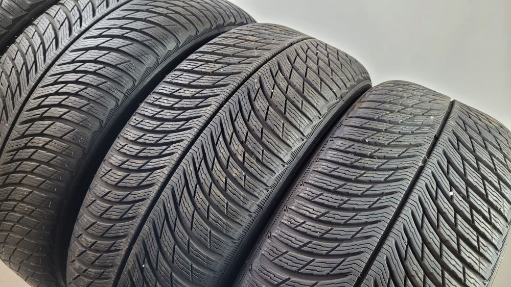 Ładne opony zimowe 235/50R19 Michelin op.373