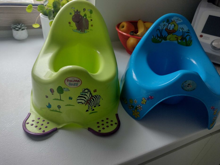 Dwa nocniki dla dzieci