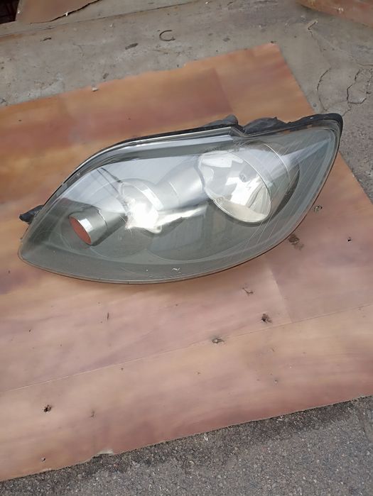 Фара Golf Plus ліва