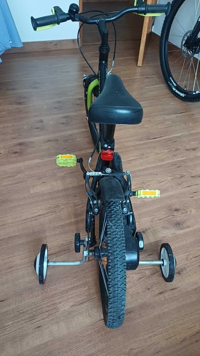 Bicicletas criança com rodas de apoio