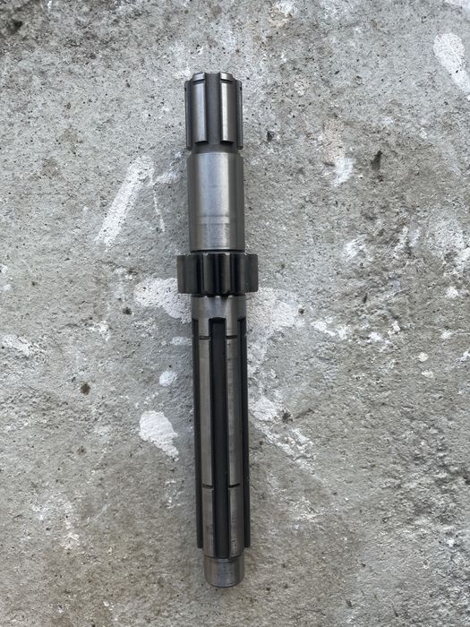 Первичний та вторичний вали на 174фмм Нб