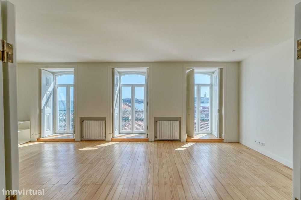 Apartamento T3 para arrendar com vista de rio na Lapa, em Lisboa
