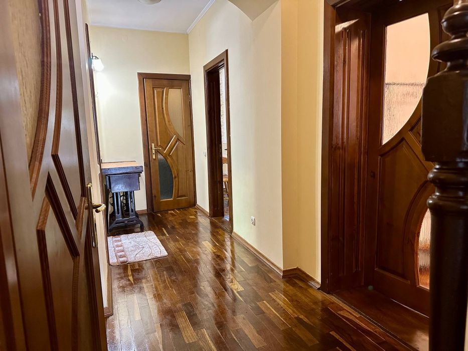 Оренда будинку (спарка) вул.Антоновича, розглядають з тваринами.