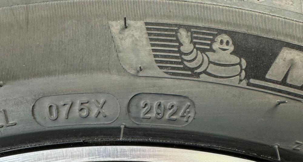 Vw Passat B8 Bonneville koła alu 235/45r18 Michelin 5x112 Oryginał