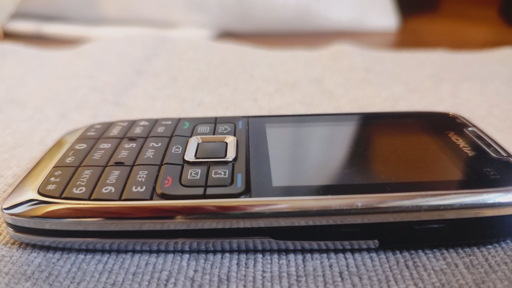 Nokia E51 Silver