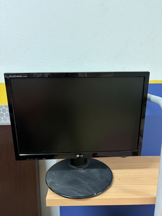 Monitor de pc L206WU em bom estado