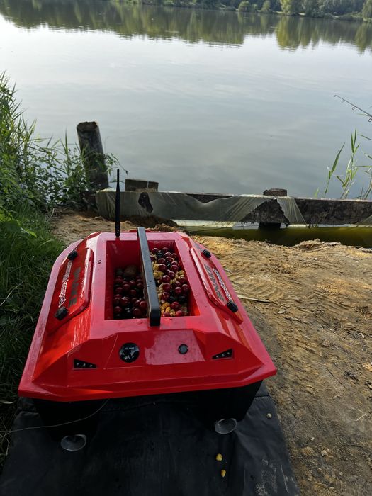 Masterboat snake - łódka zanętowa