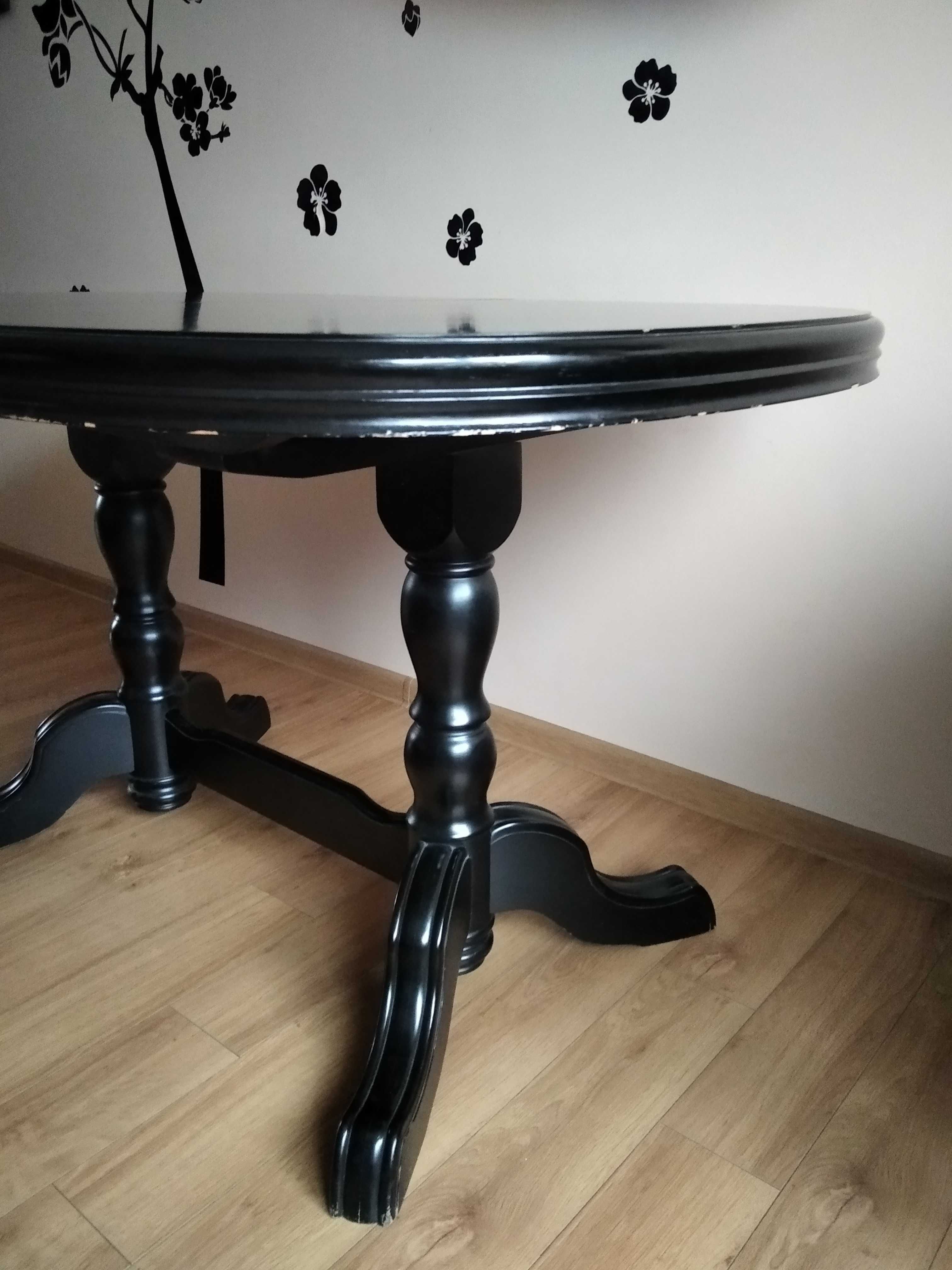 Stół do salonu pokoju