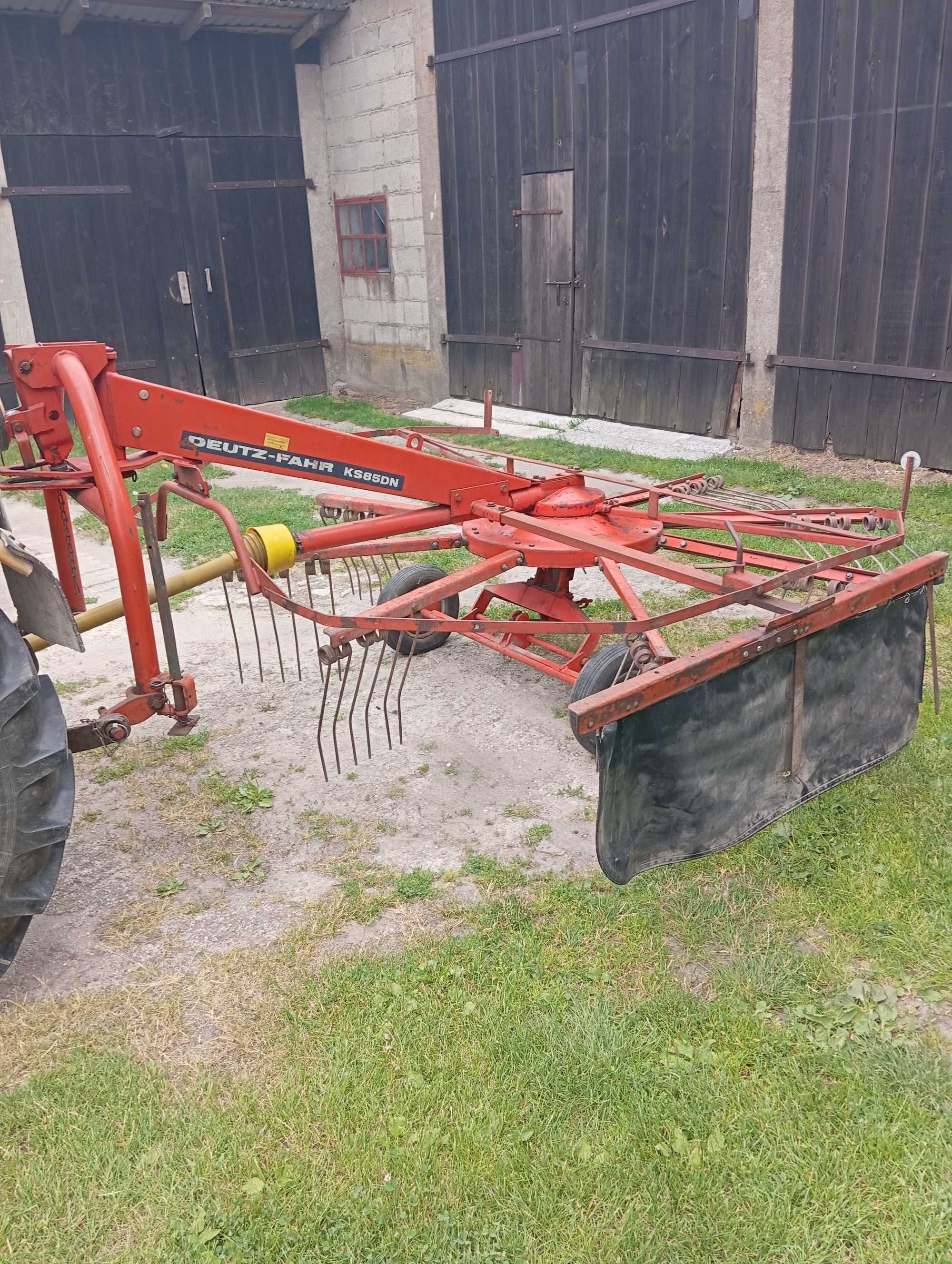 Zgrabiarka DEUTZ-FAHR KS85DN