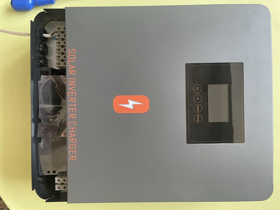Гібрідний інвертер PowMr 4.2 POW-HVM4.2M-24V-N