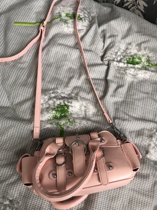 сумка кожаная розовая