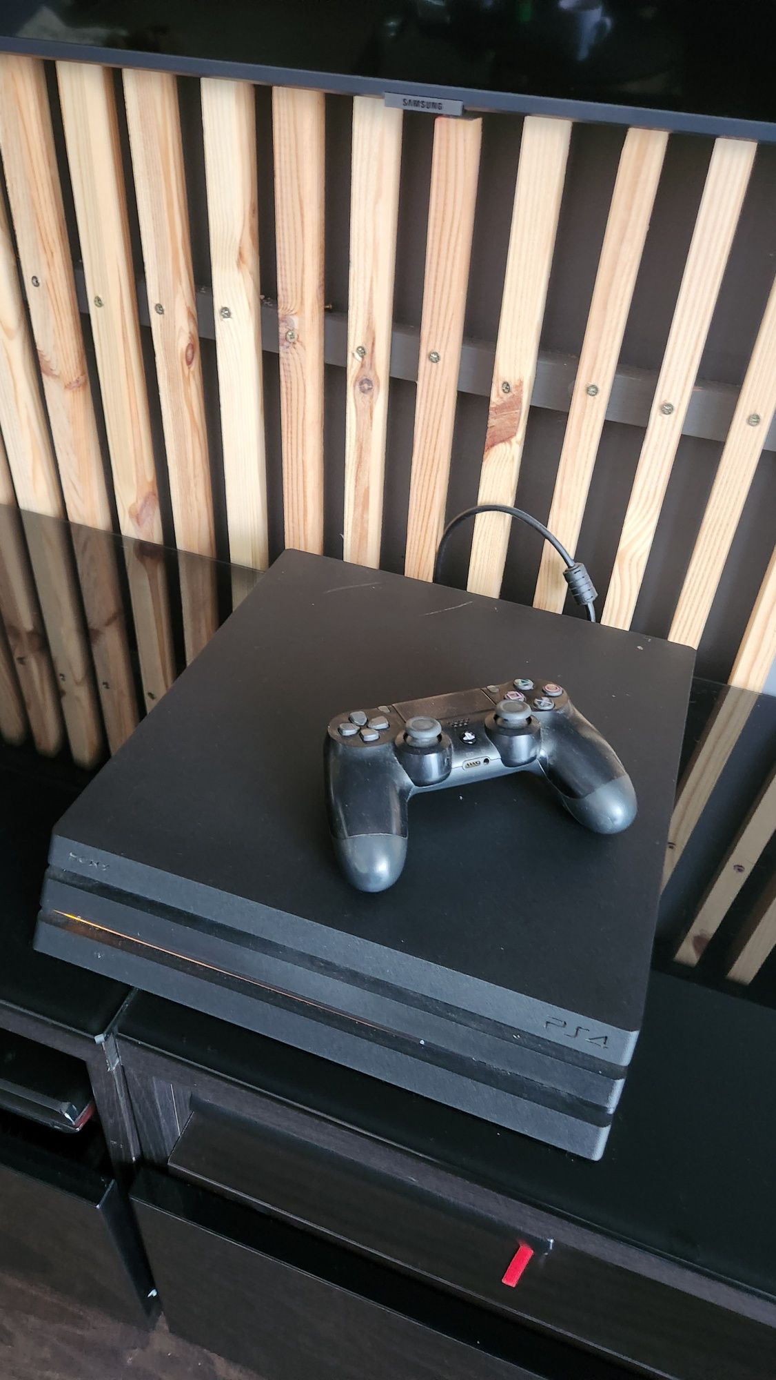 PlayStation 4 Pro 1tb